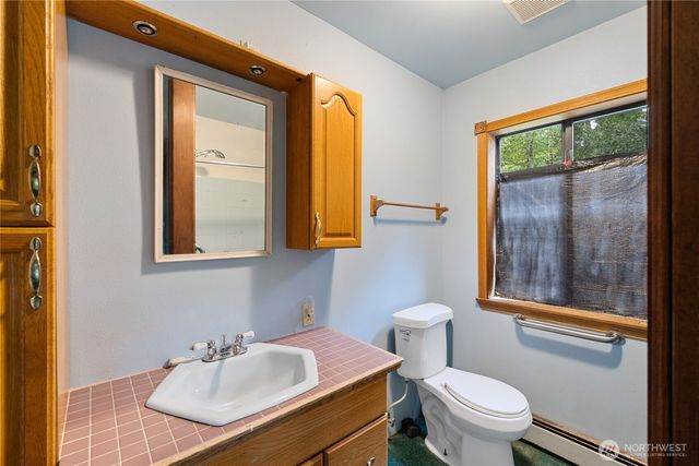 671 Edmonds Road, Coupeville, WA 98239