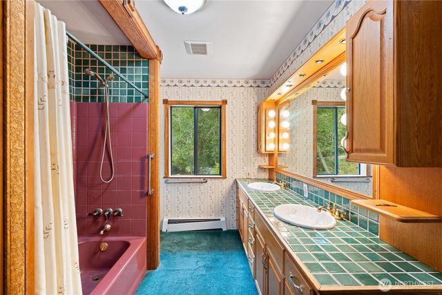 671 Edmonds Road, Coupeville, WA 98239