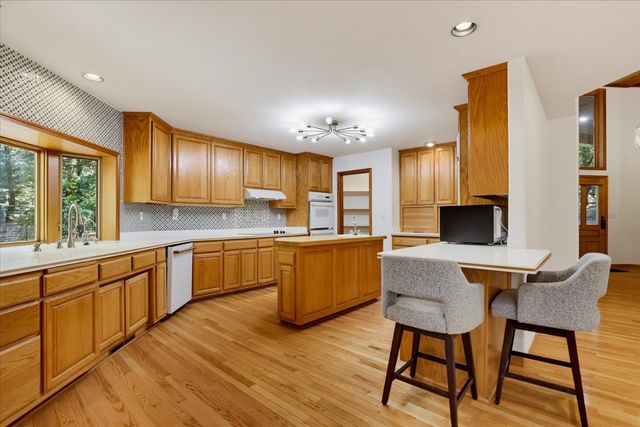 11223 Tower Hill Rd, Nevada City, CA 95959