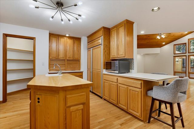 11223 Tower Hill Rd, Nevada City, CA 95959