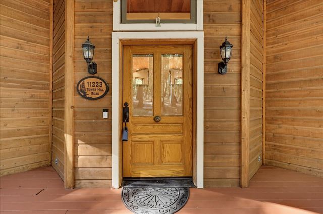 11223 Tower Hill Rd, Nevada City, CA 95959