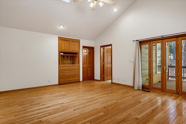 11223 Tower Hill Rd, Nevada City, CA 95959