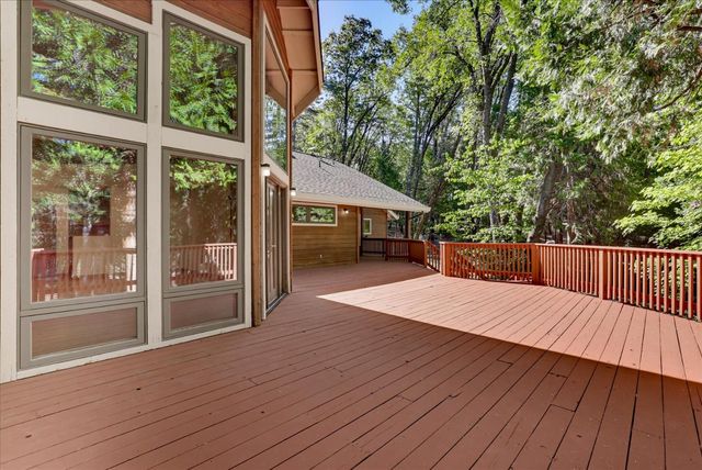 11223 Tower Hill Rd, Nevada City, CA 95959
