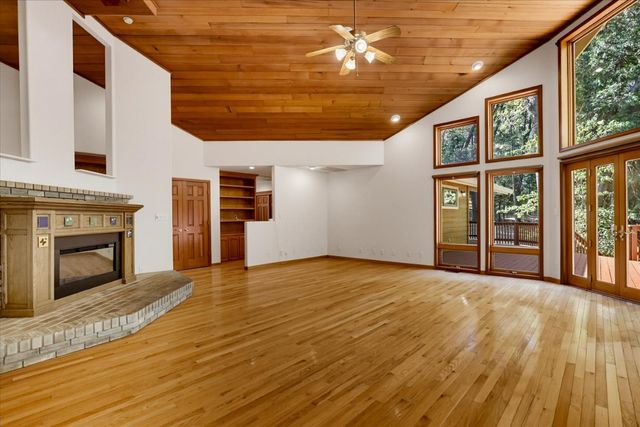 11223 Tower Hill Rd, Nevada City, CA 95959