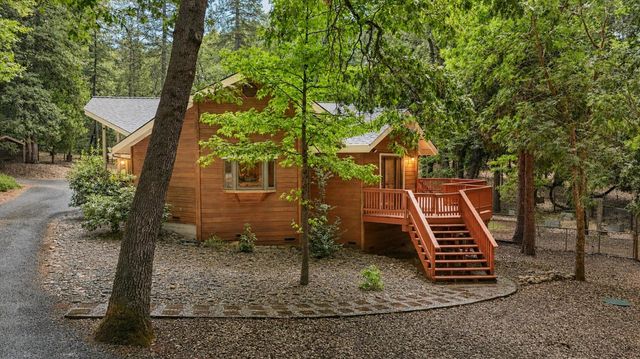 11223 Tower Hill Rd, Nevada City, CA 95959
