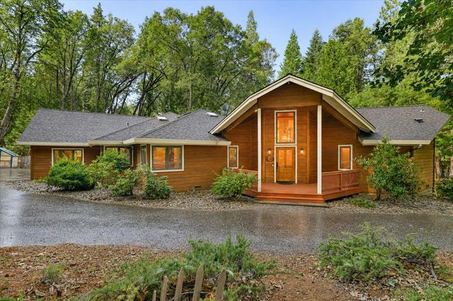 11223 Tower Hill Rd, Nevada City, CA 95959
