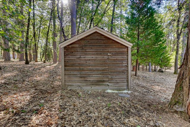11223 Tower Hill Rd, Nevada City, CA 95959
