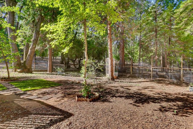 11223 Tower Hill Rd, Nevada City, CA 95959