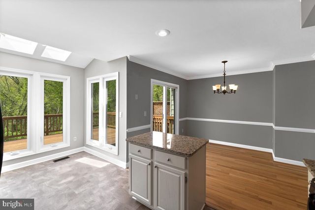 3740 FARMLAND DR, Fairfax, VA 22033