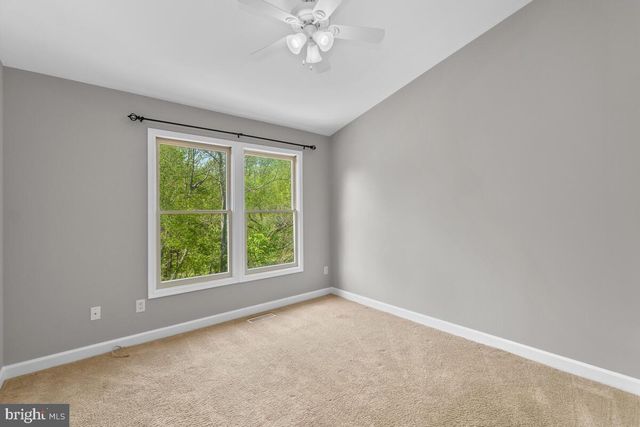 3740 FARMLAND DR, Fairfax, VA 22033