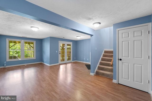 3740 FARMLAND DR, Fairfax, VA 22033