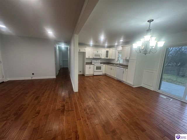 428 N Hillcrest Drive, Vine Grove, KY 40175