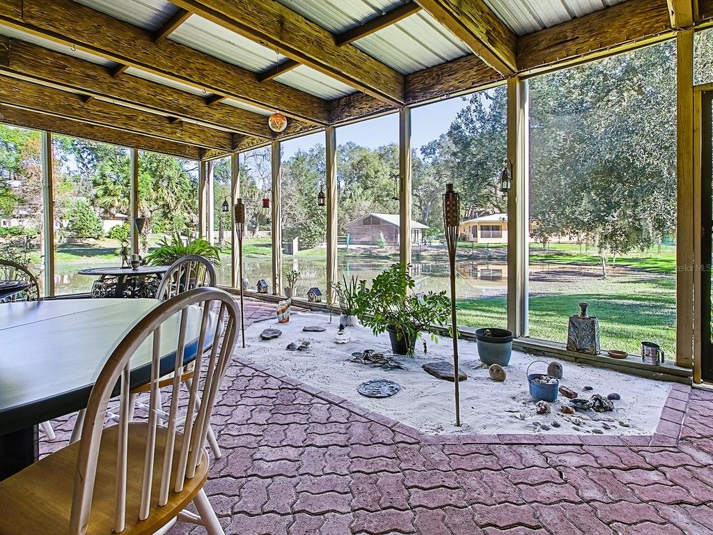 Image 36 of property listing at 2314 HILLSIDE DRIVE, Mount Dora, FL 32757