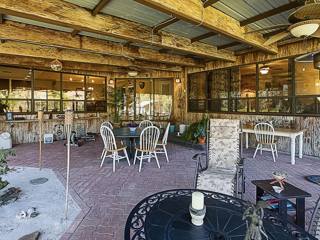 Image 39 of property listing at 2314 HILLSIDE DRIVE, Mount Dora, FL 32757