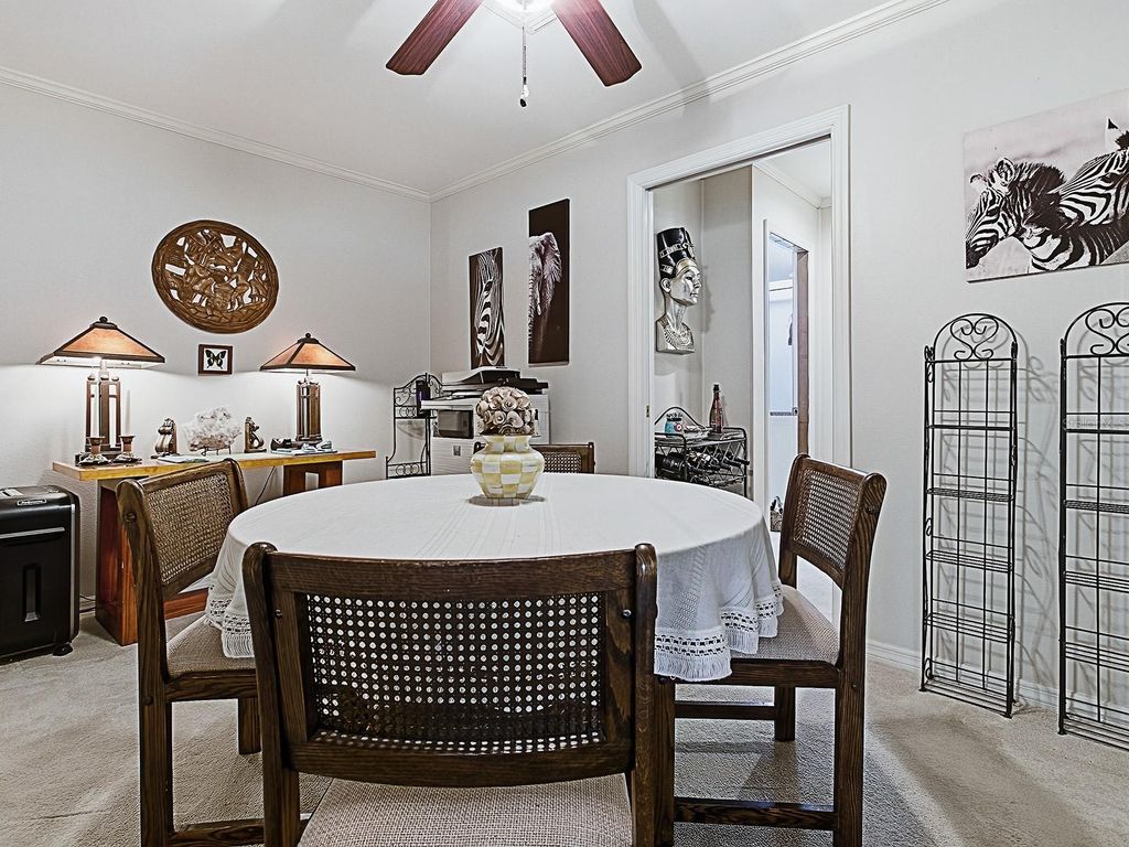 Image 10 of property listing at 2314 HILLSIDE DRIVE, Mount Dora, FL 32757