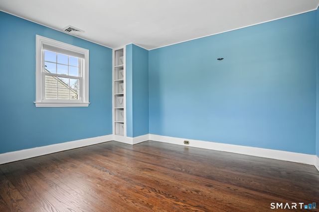 188 Henderson Road, Fairfield, CT 06824