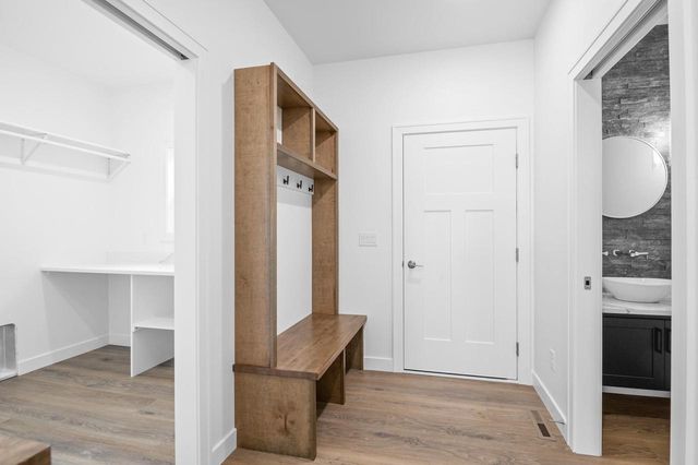 278 KERRIGAN DRIVE, Wrightstown, WI 54180