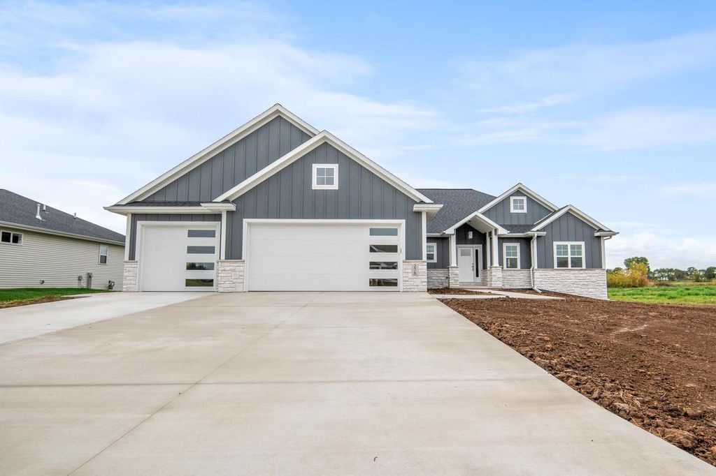 278 KERRIGAN DRIVE, Wrightstown, WI 54180
