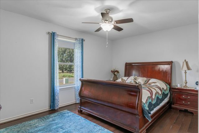 1410 County Road 2230, Mineola, TX 75773