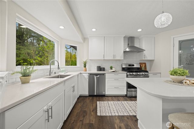 11124 Downes Road, Snohomish, WA 98296