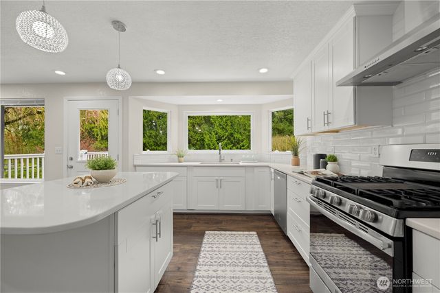 11124 Downes Road, Snohomish, WA 98296