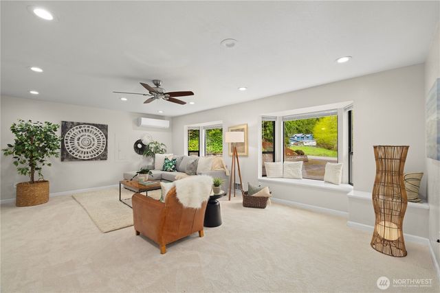 11124 Downes Road, Snohomish, WA 98296