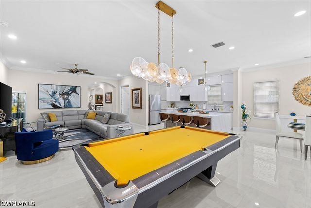 9041 Cherry Oaks TRL 201, Naples, FL 34114