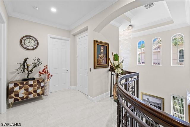 9041 Cherry Oaks TRL 201, Naples, FL 34114