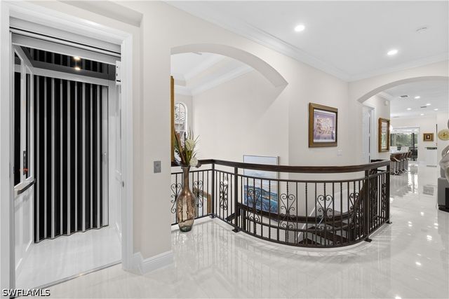 9041 Cherry Oaks TRL 201, Naples, FL 34114