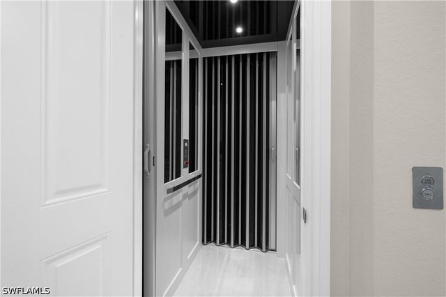 9041 Cherry Oaks TRL 201, Naples, FL 34114