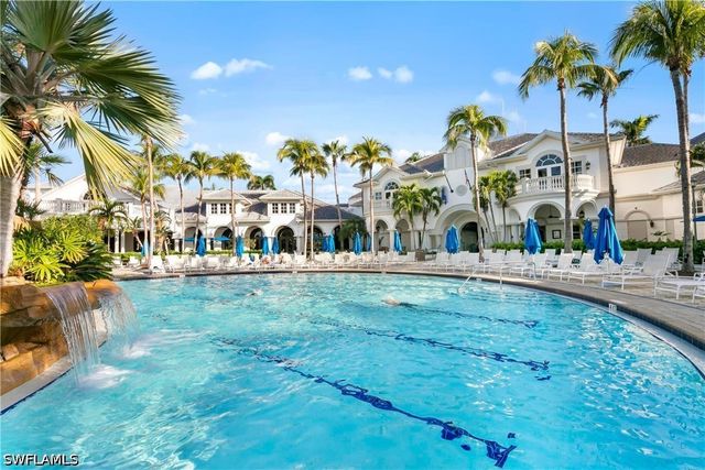 9041 Cherry Oaks TRL 201, Naples, FL 34114