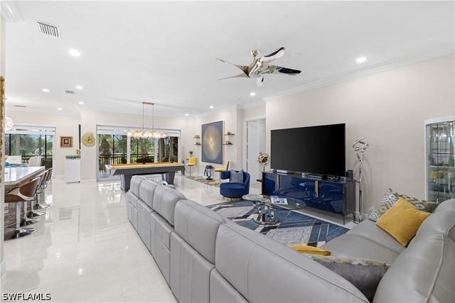 9041 Cherry Oaks TRL 201, Naples, FL 34114