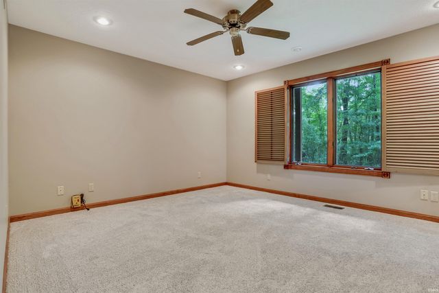 5099 Eby Road, Boonville, IN 47601