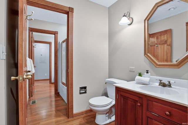 5099 Eby Road, Boonville, IN 47601