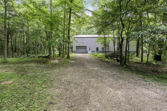 5099 Eby Road, Boonville, IN 47601