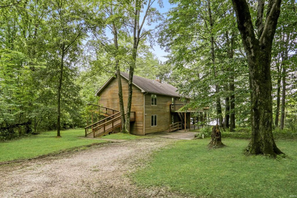 5099 Eby Road, Boonville, IN 47601