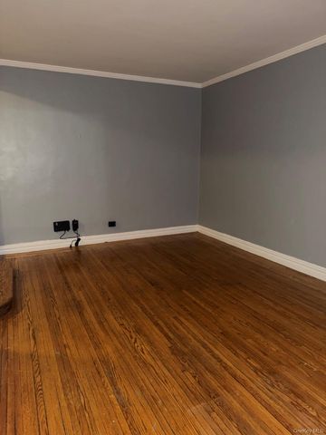 306 E Mosholu Parkway S 1F, Bronx, NY 10458