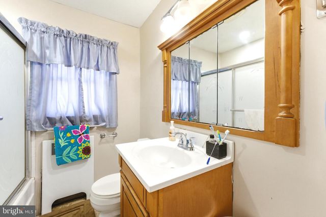 260 DUTCH NECK RD, East Windsor, NJ 08520