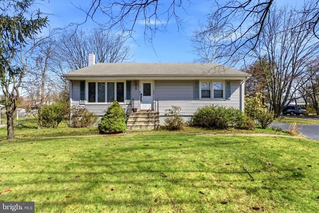 260 DUTCH NECK RD, East Windsor, NJ 08520
