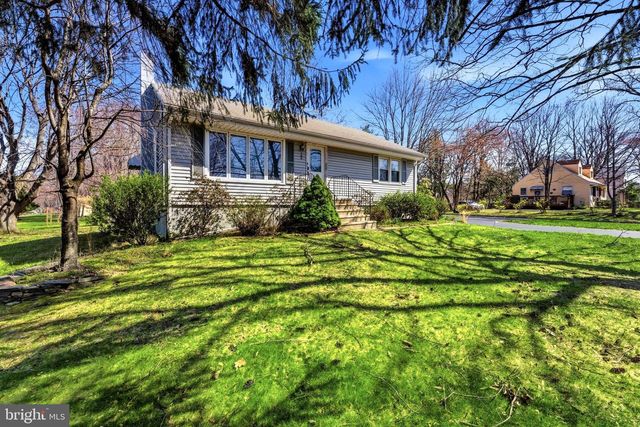 260 DUTCH NECK RD, East Windsor, NJ 08520