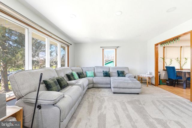260 DUTCH NECK RD, East Windsor, NJ 08520