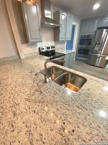 219 shannon lee, San Antonio, TX 78216