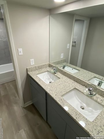 219 shannon lee, San Antonio, TX 78216