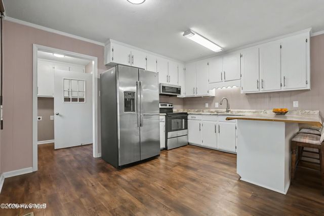300 S Miller Avenue, Goldsboro, NC 27530