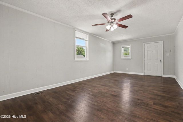 300 S Miller Avenue, Goldsboro, NC 27530