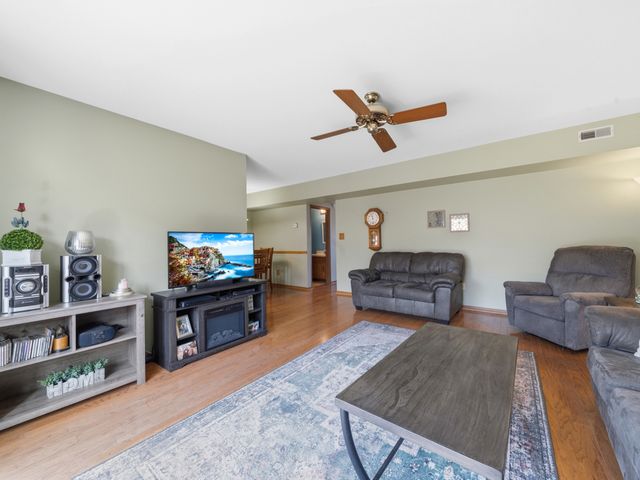 479 Fairview Drive, Manhattan, IL 60442