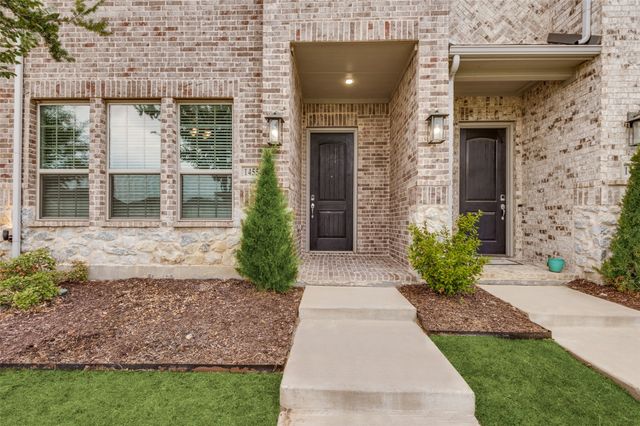 1455 Perrin Lane, Farmers Branch, TX 75234