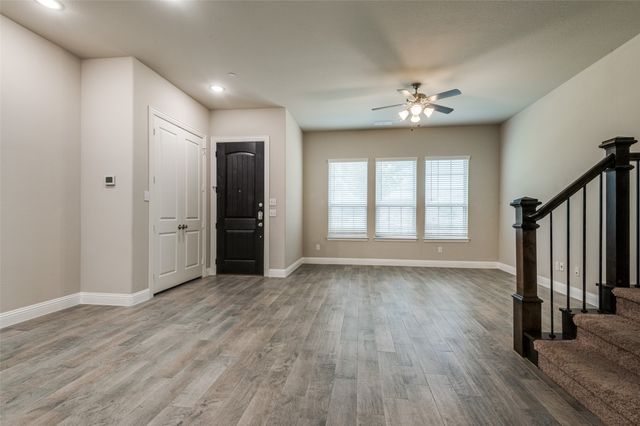 1455 Perrin Lane, Farmers Branch, TX 75234