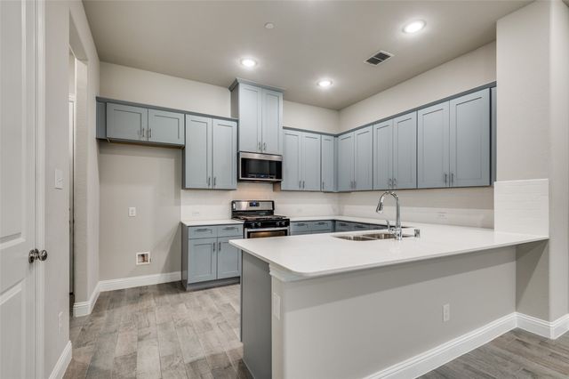 1455 Perrin Lane, Farmers Branch, TX 75234