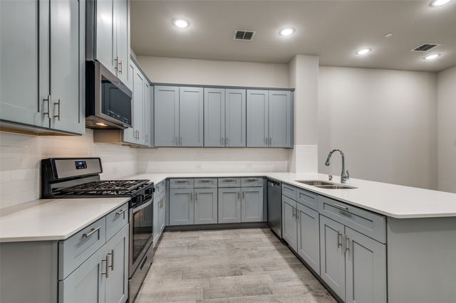 1455 Perrin Lane, Farmers Branch, TX 75234